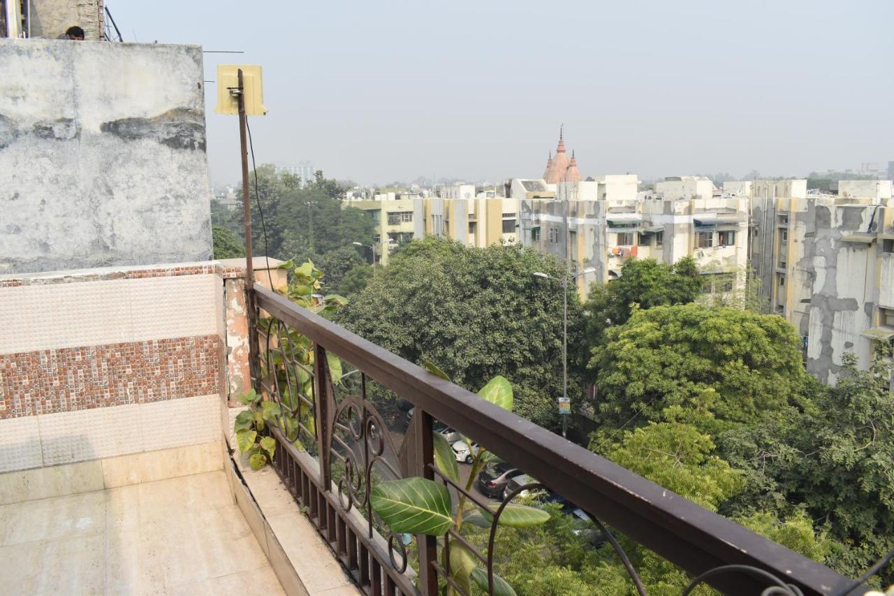 Hotel Dream Inn Anand Vihar Couple Friendly Near Railway Station New Delhi Bagian luar foto